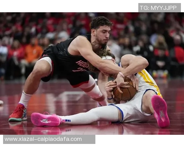 乌度卡称赞卡佩拉护筐与空接能力申京双塔组合展现更强侵略性